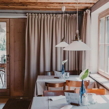 Szálloda Seebichl Adults Only Designhotel - Pool & Dine